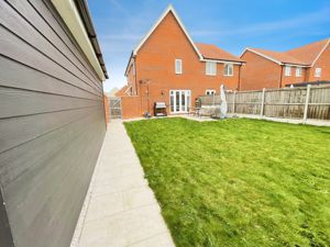 Woodford Walk- click for photo gallery